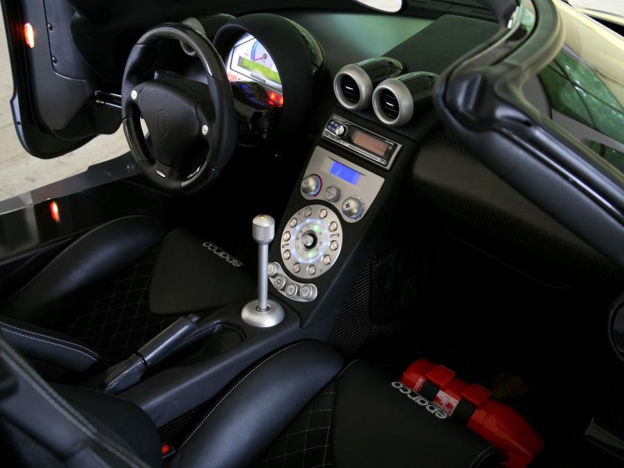  Koenigsegg CCX 2006 года  (фото 18 из 32)